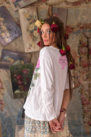 ** PRE ORDER ** Flor De La Pasión Viggo Tee